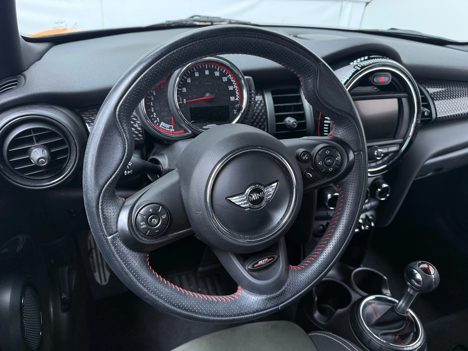 2017 Mini Mini John Cooper Works 3rd Gen - Image 5 of 31