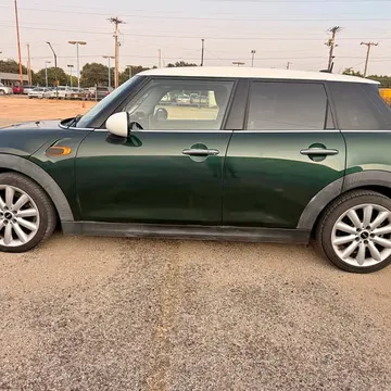 2017 MINI Hardtop 4 Door Cooper Hatchback