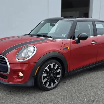 2017 MINI Hardtop 4 Door Cooper