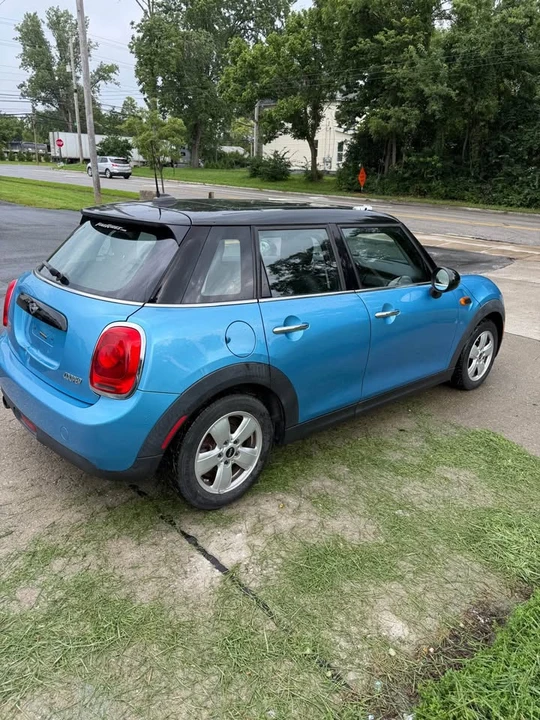 2017 Mini Mini 3rd Gen - Image 6 of 16