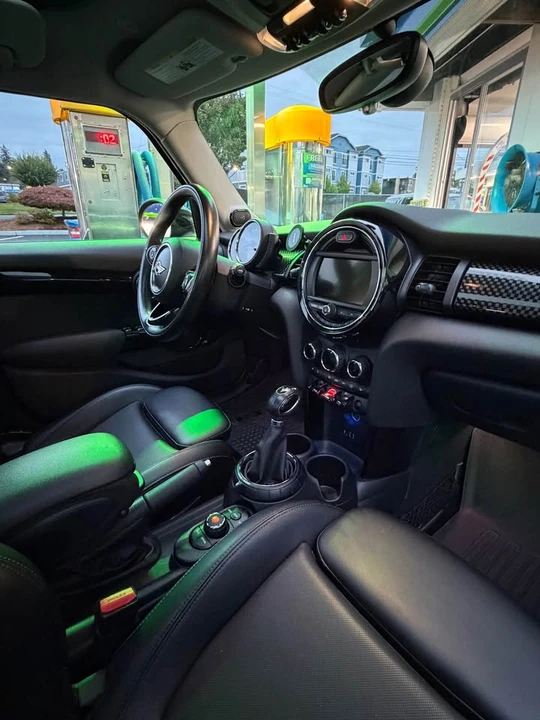 2017 Mini Mini 3rd Gen - Image 9 of 11