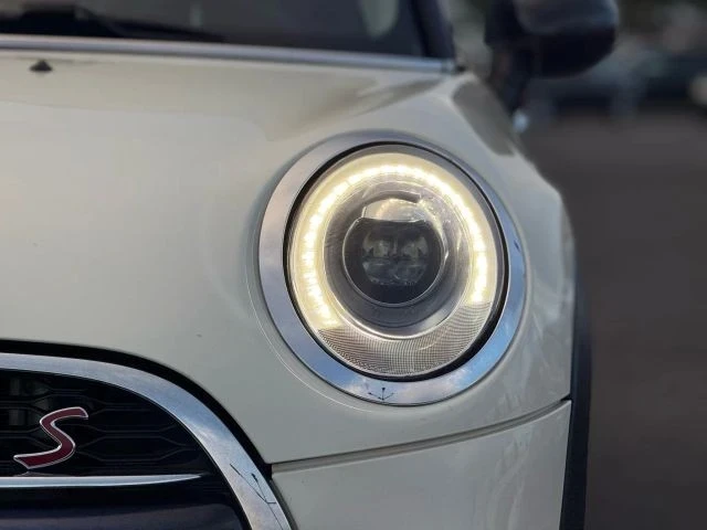 2017 Mini Mini Cooper S 3rd Gen - Image 6 of 21