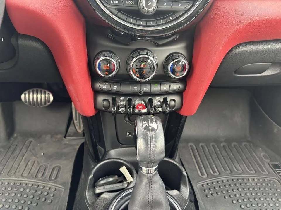 2017 Mini Mini Cooper S 3rd Gen - Image 15 of 20