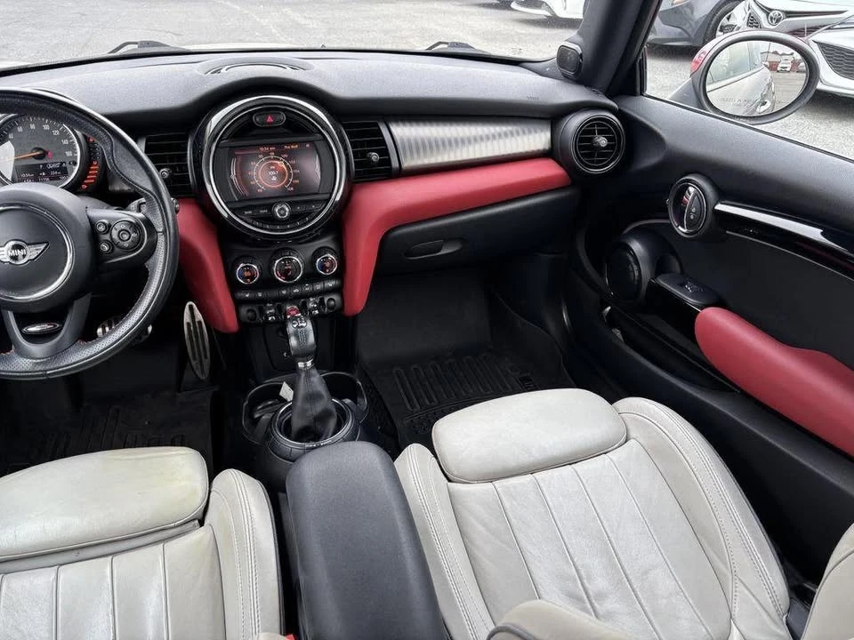 2017 Mini Mini Cooper S 3rd Gen - Image 18 of 20