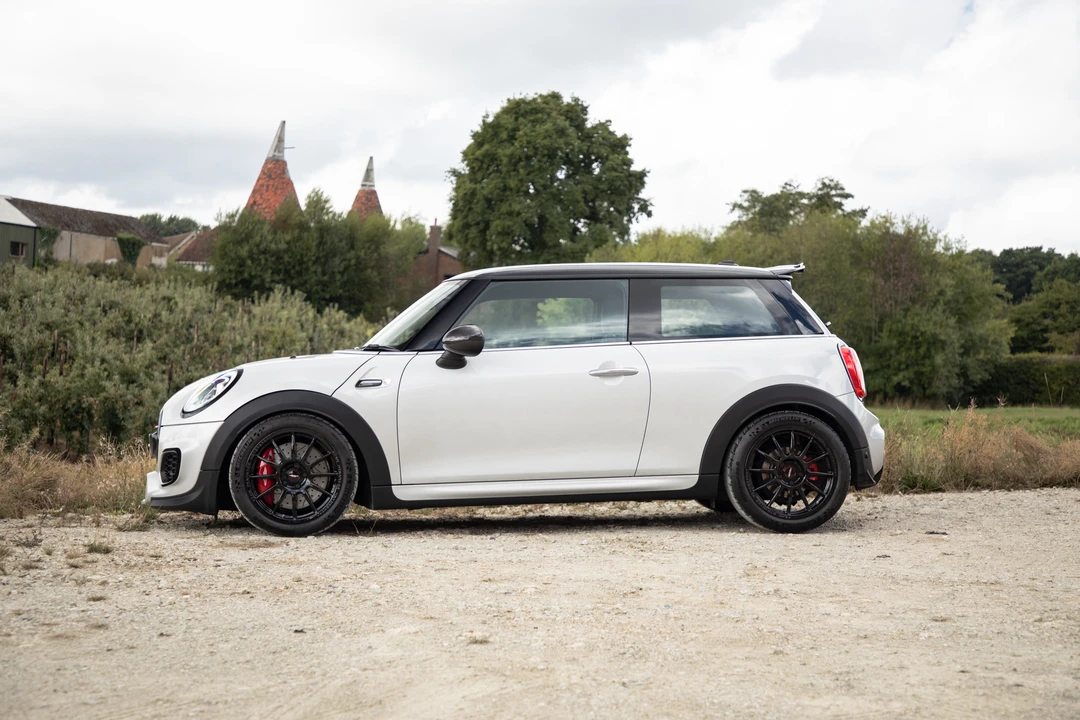 2017 Mini Mini John Cooper Works 3rd Gen - Image 9 of 31