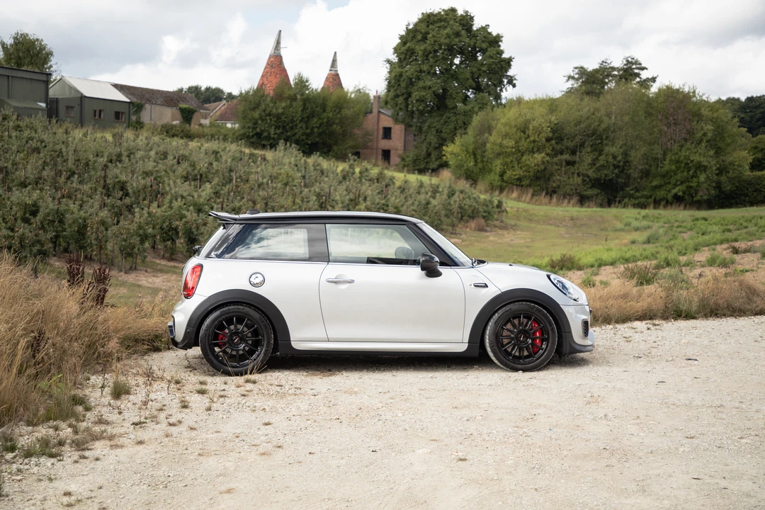 2017 Mini Mini John Cooper Works 3rd Gen - Image 13 of 31