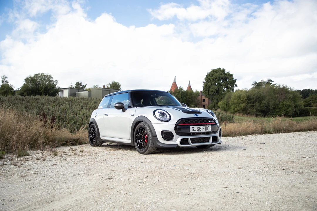 2017 Mini Mini John Cooper Works 3rd Gen - Image 4 of 31