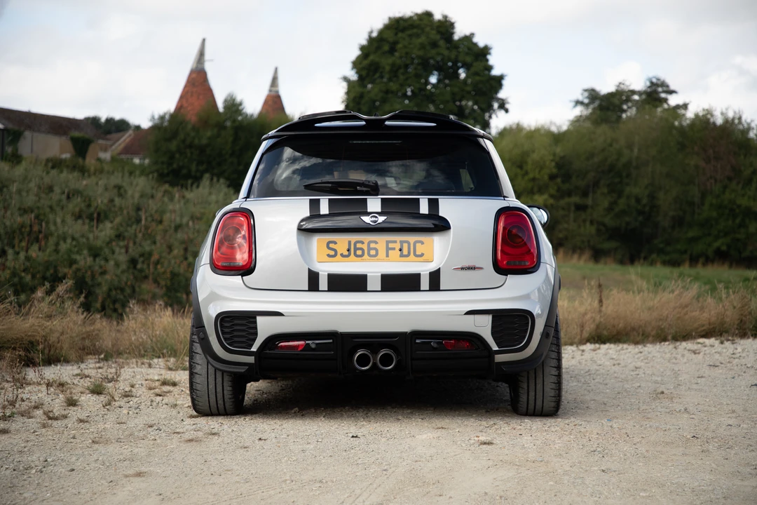 2017 Mini Mini John Cooper Works 3rd Gen - Image 15 of 31