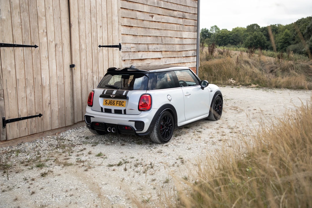 2017 Mini Mini John Cooper Works 3rd Gen - Image 14 of 31