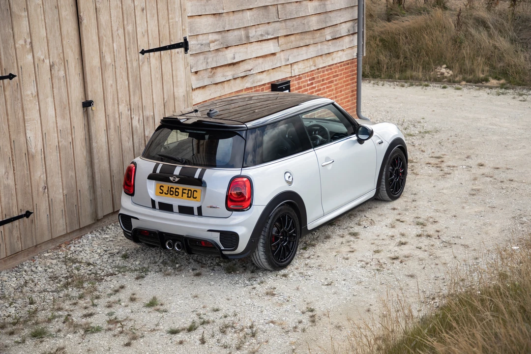 2017 Mini Mini John Cooper Works 3rd Gen - Image 6 of 31