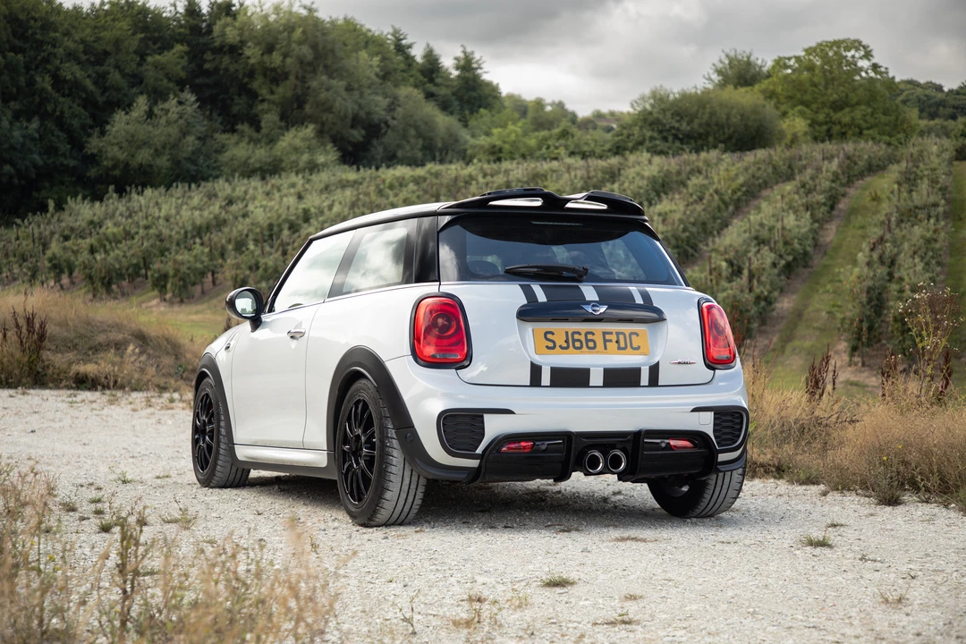 2017 Mini Mini John Cooper Works 3rd Gen - Image 16 of 31