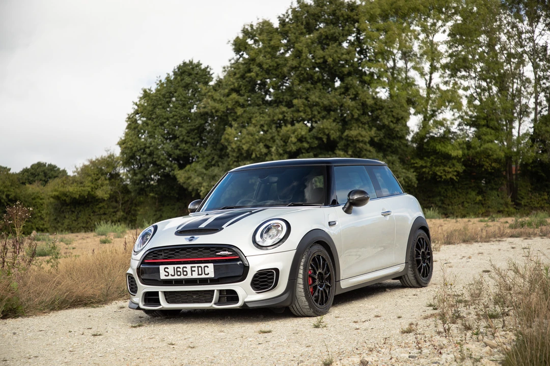 2017 Mini Mini John Cooper Works 3rd Gen - Image 10 of 31