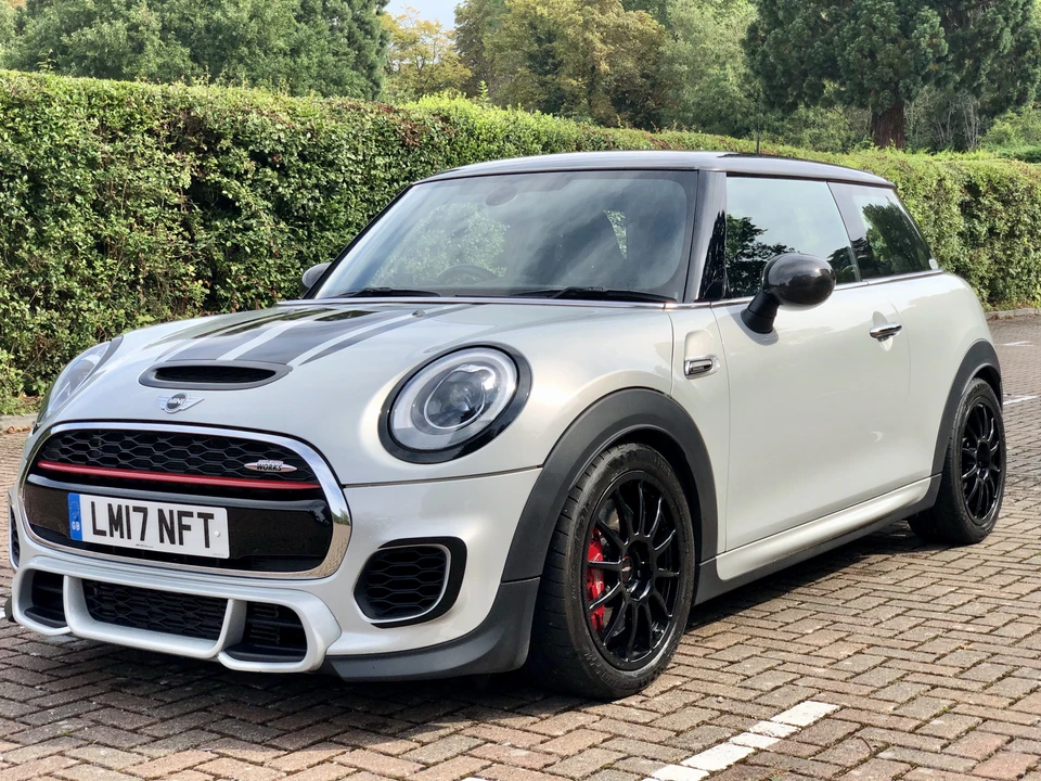 2017 Mini Mini 3rd Gen - Image 3 of 25