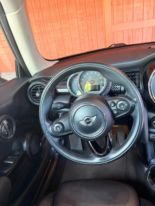 2017 Mini Mini Cooper S 3rd Gen - Image 11 of 17