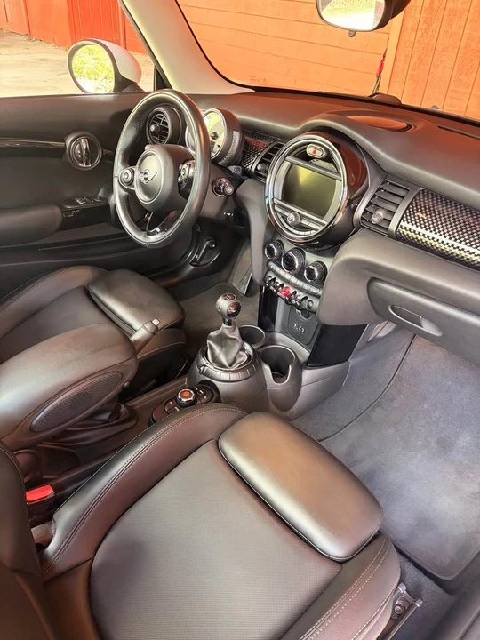 2017 Mini Mini Cooper S 3rd Gen - Image 16 of 17