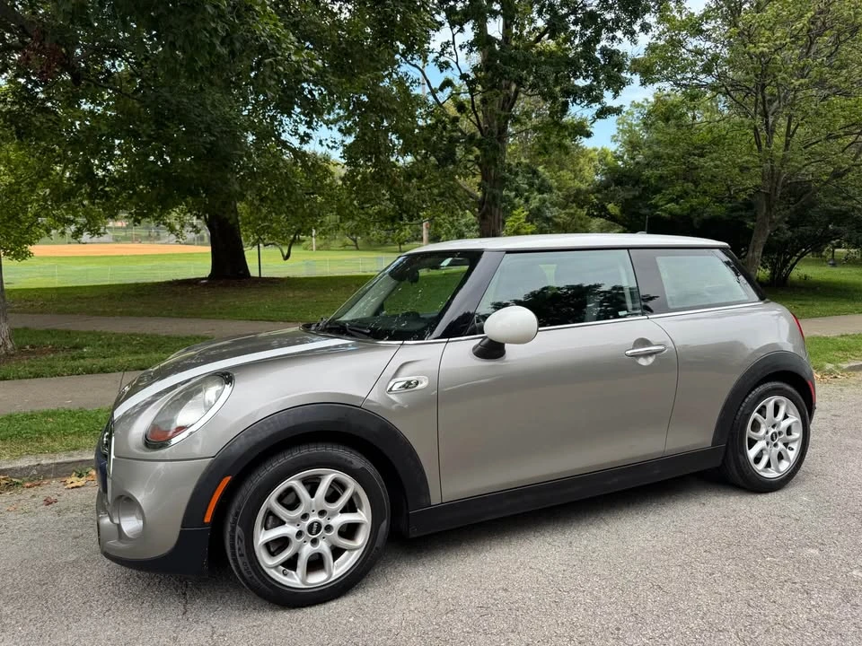 2017 Mini Mini Cooper S 3rd Gen - Image 6 of 17