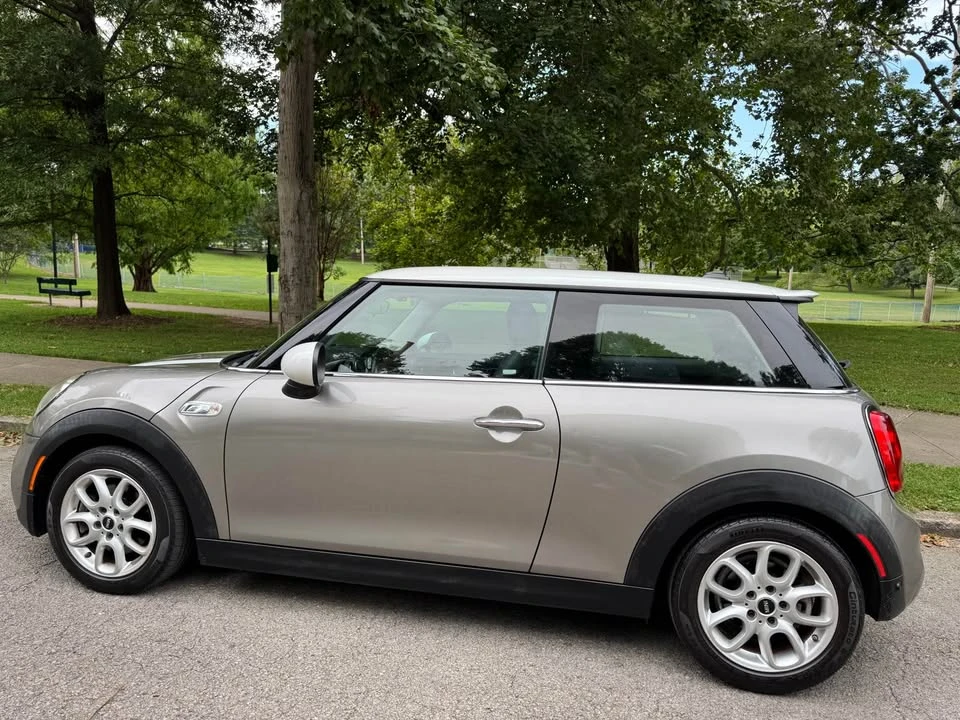 2017 Mini Mini Cooper S 3rd Gen - Image 10 of 17