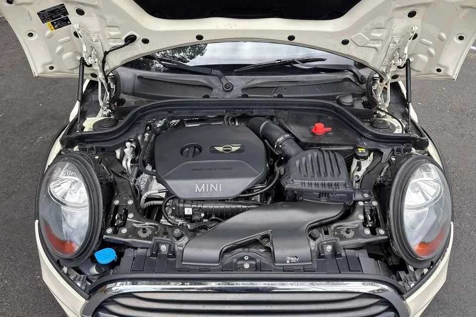 2017 Mini Mini 3rd Gen - Image 17 of 18