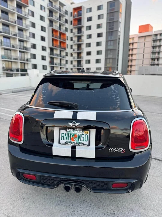 2017 Mini Mini Cooper S 3rd Gen - Image 3 of 10