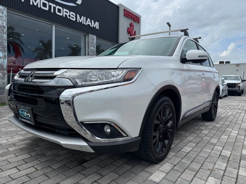 2017 Mitsubishi Outlander - Image 4 of 21