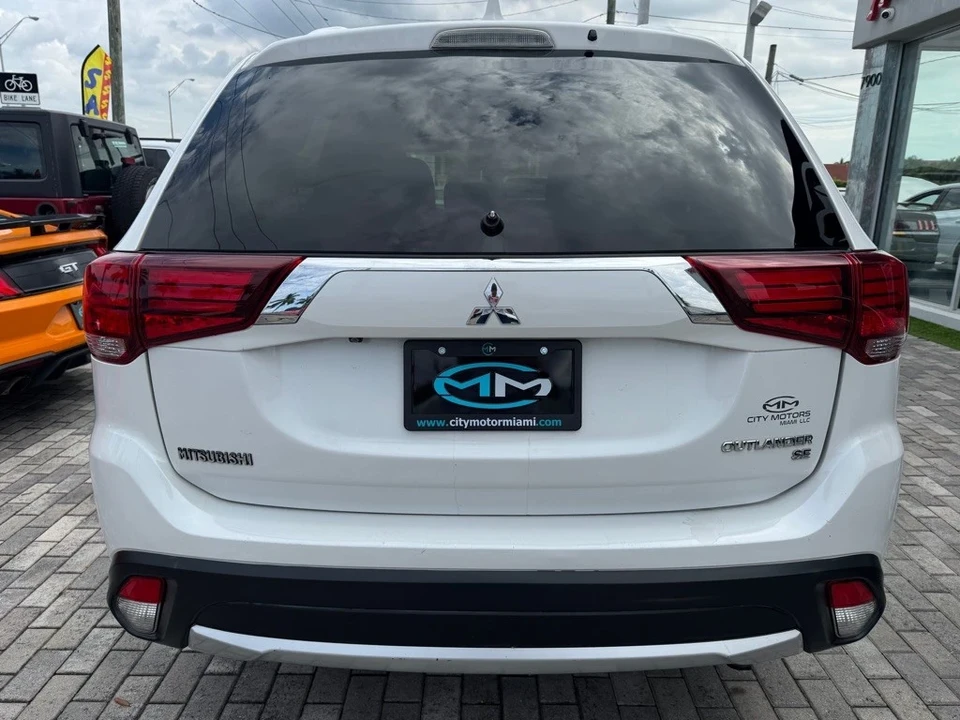 2017 Mitsubishi Outlander - Image 7 of 21