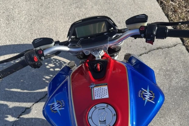 2017 MV Agusta Brutale - Image 4 of 7