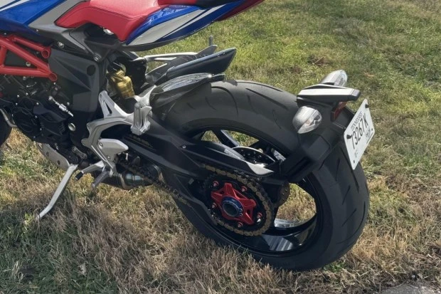 2017 MV Agusta Brutale - Image 7 of 7