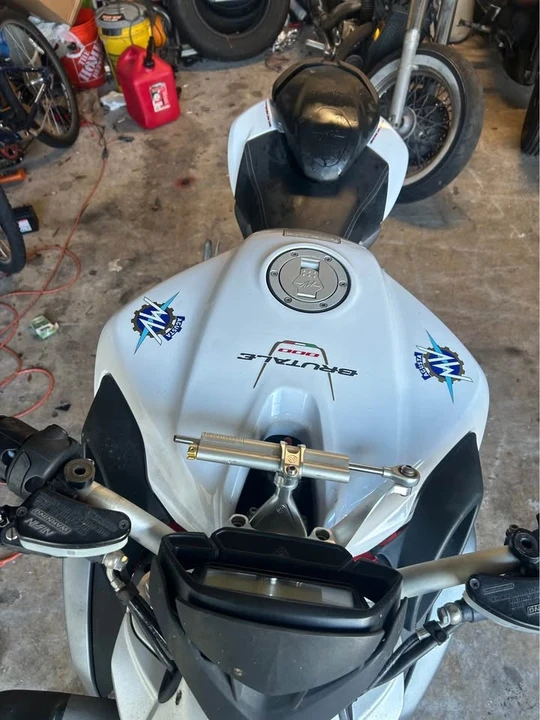 2017 MV Agusta Brutale - Image 3 of 6