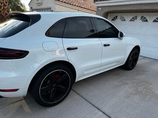 2017 Porsche Macan GTS - Image 9 of 21