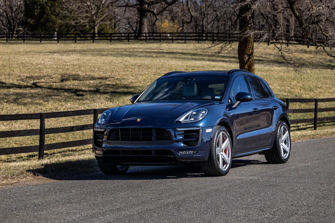 2017 Porsche Macan GTS - Image 2 of 21