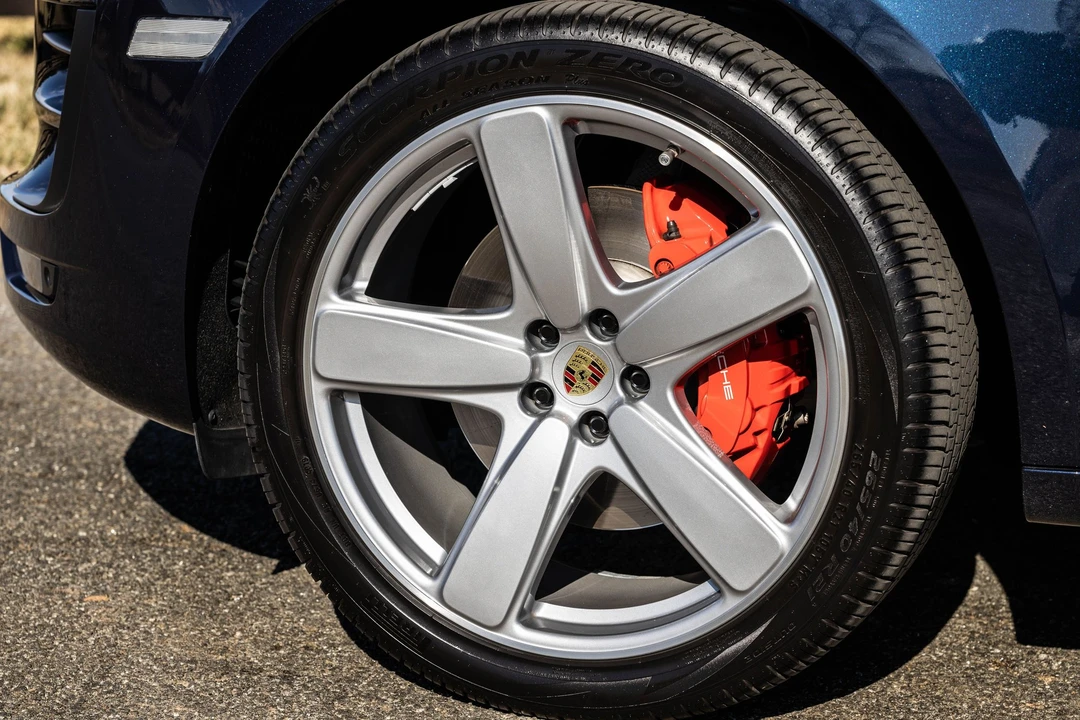 2017 Porsche Macan GTS - Image 4 of 21