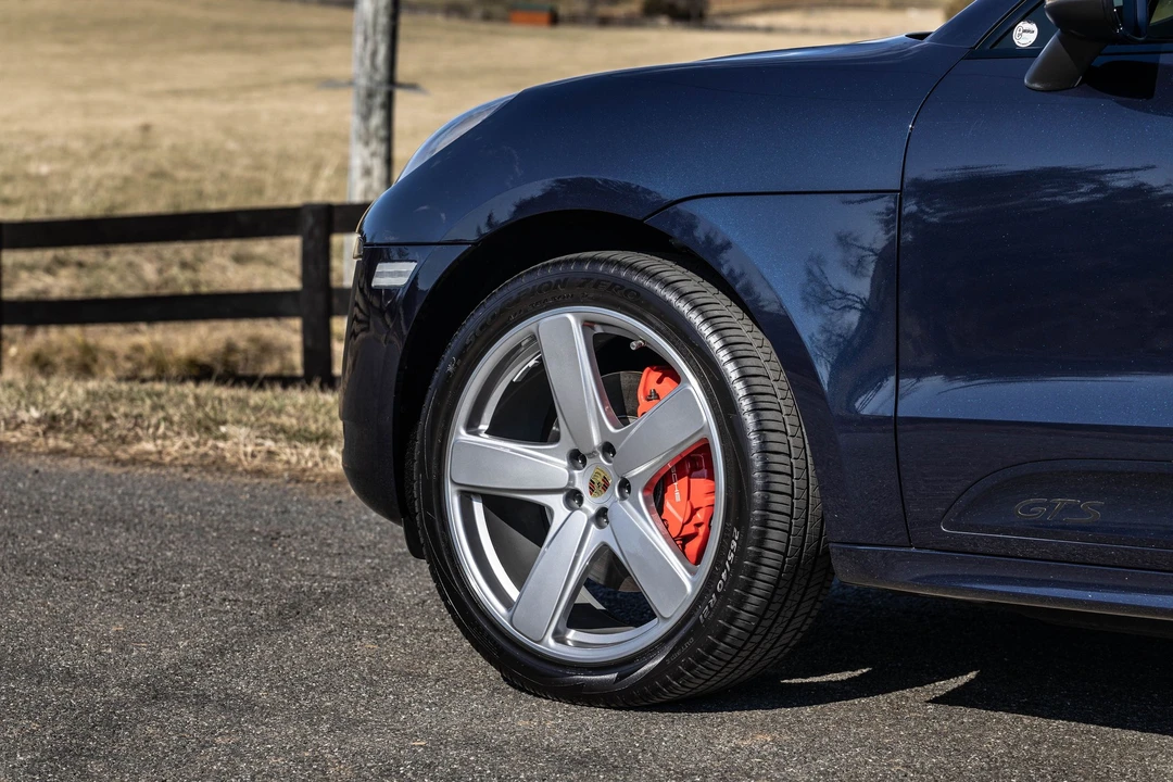 2017 Porsche Macan GTS - Image 5 of 21