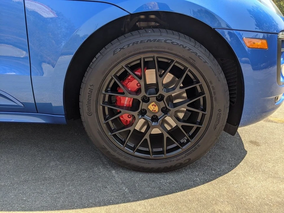 2017 Porsche Macan GTS - Image 12 of 31