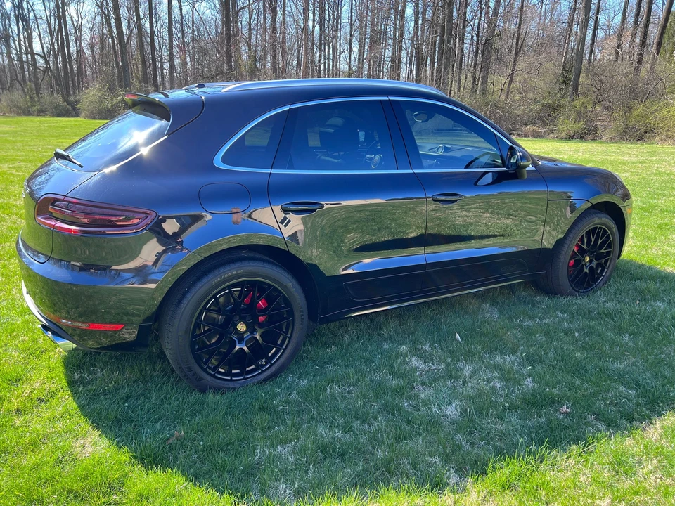 2017 Porsche Macan GTS - Image 19 of 22