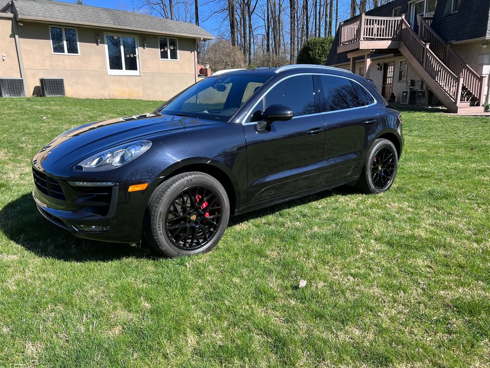 2017 Porsche Macan GTS - Image 2 of 22