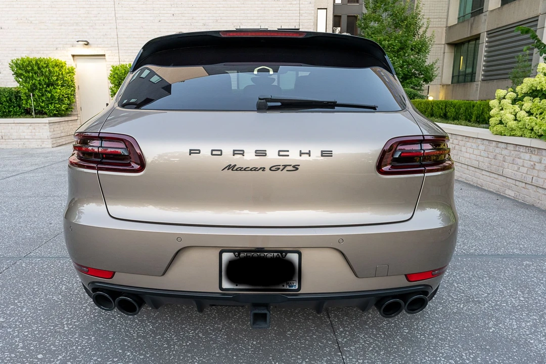 2017 Porsche Macan GTS - Image 7 of 14