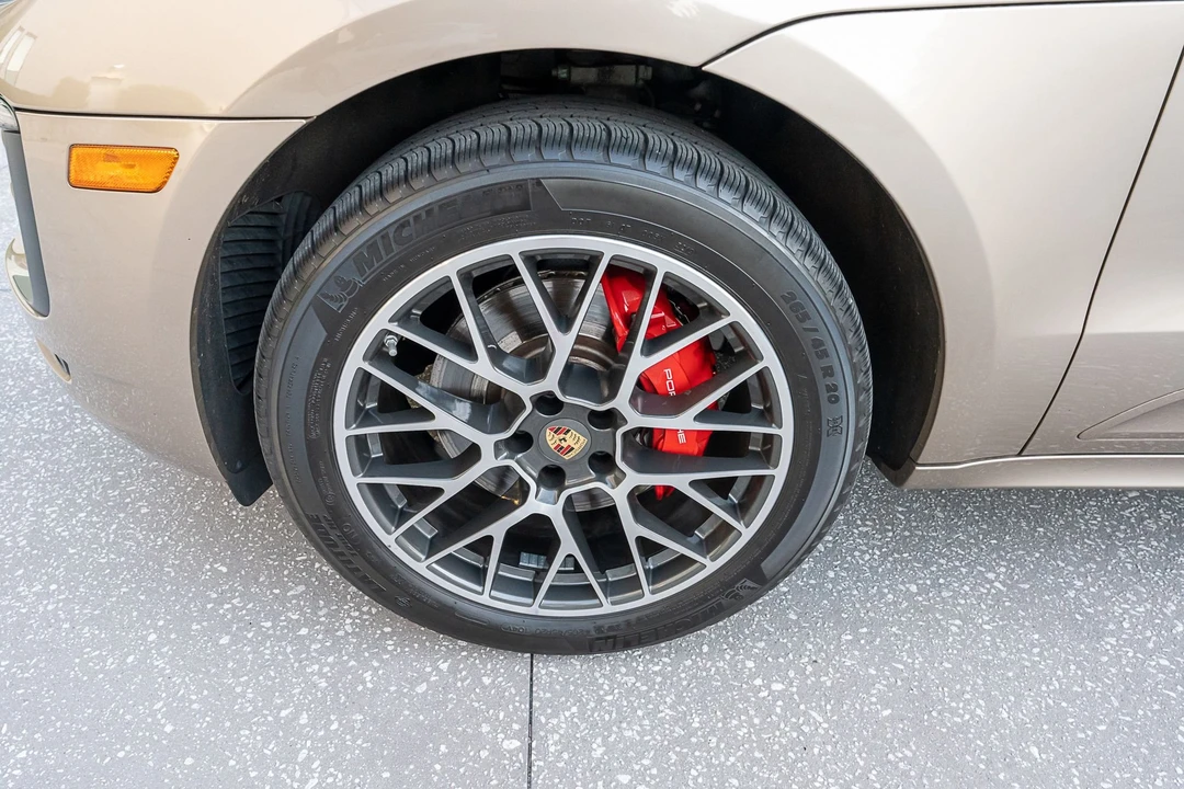 2017 Porsche Macan GTS - Image 11 of 14
