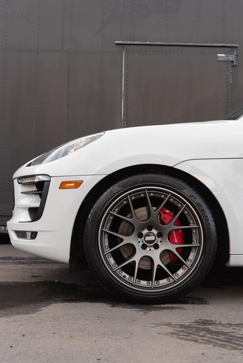 2017 Porsche Macan GTS - Image 24 of 31