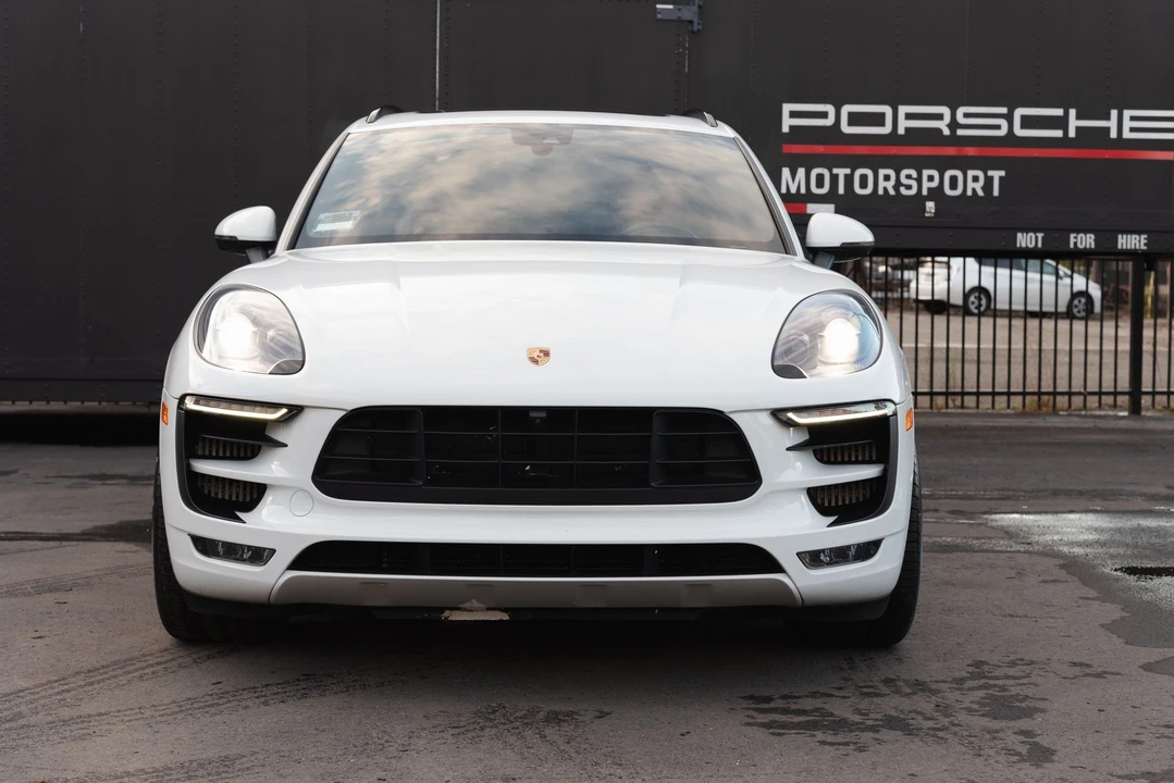 2017 Porsche Macan GTS - Image 14 of 31