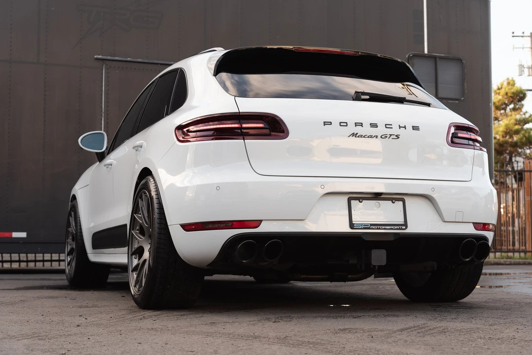 2017 Porsche Macan GTS - Image 25 of 31