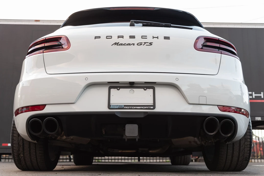 2017 Porsche Macan GTS - Image 8 of 31
