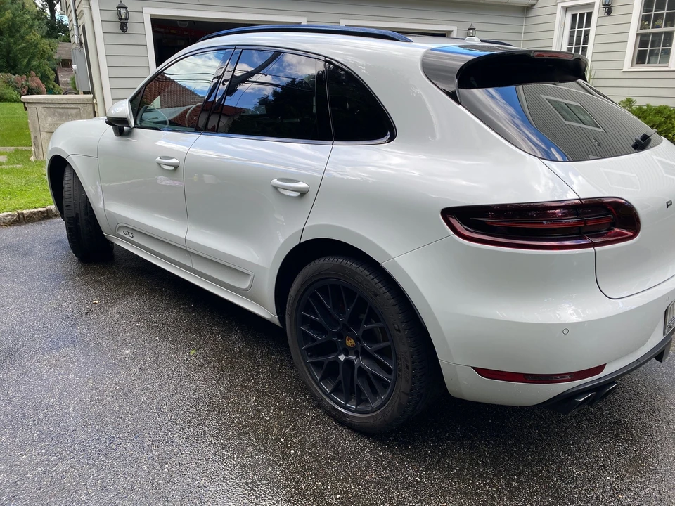 2017 Porsche Macan GTS - Image 4 of 11