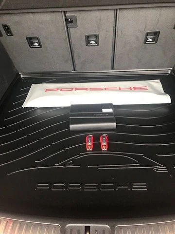 2017 Porsche Macan GTS - Image 14 of 19