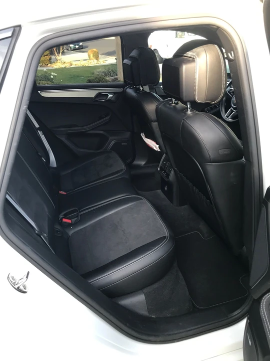 2017 Porsche Macan GTS - Image 7 of 7