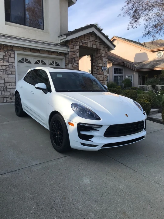 2017 Porsche Macan GTS - Image 2 of 7