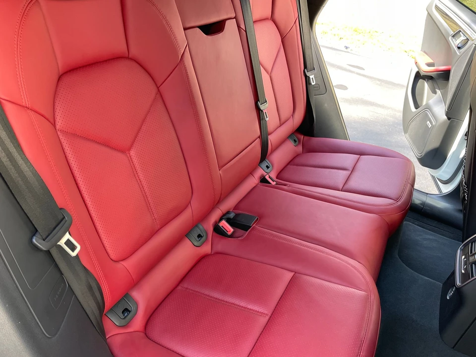 2017 Porsche Macan GTS - Image 13 of 31