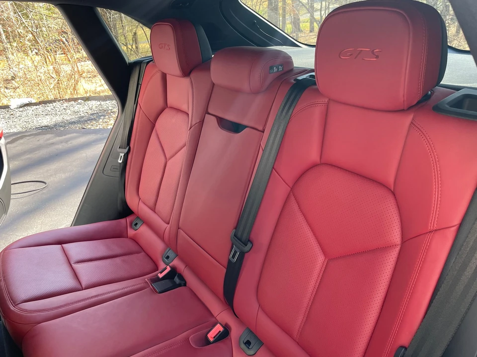2017 Porsche Macan GTS - Image 15 of 31