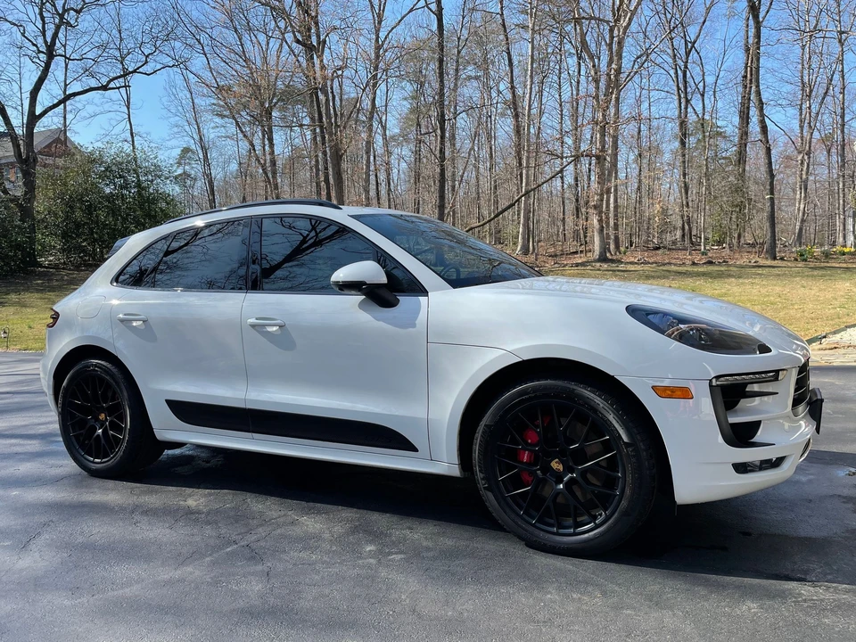 2017 Porsche Macan GTS - Image 5 of 31