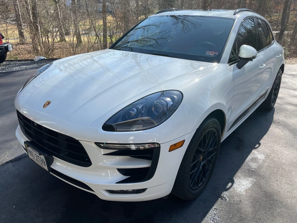 2017 Porsche Macan GTS - Image 8 of 31
