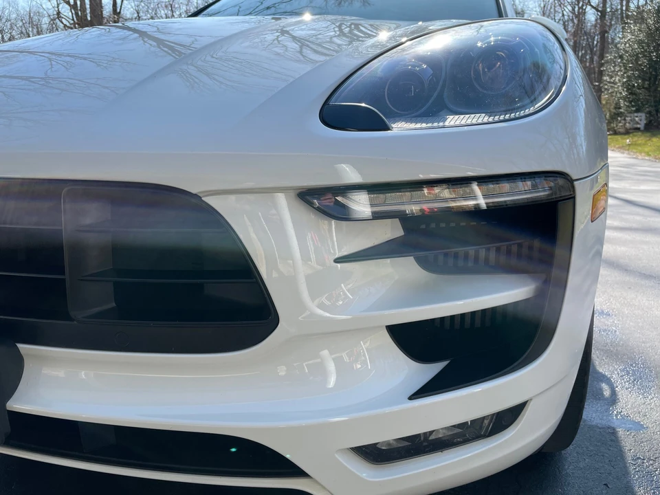2017 Porsche Macan GTS - Image 28 of 31